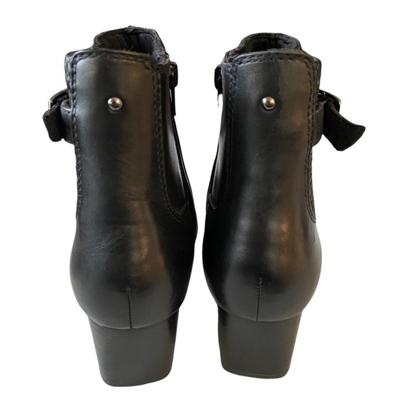 Clarks Artisan Rosalyn Lara Black Leather Stacked Block Heel Ankle Boot Narrow - Picture 2 of 8